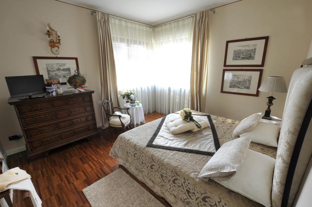 Villa Ai Cedri Bed And Breakfast Sommacampagna Room photo